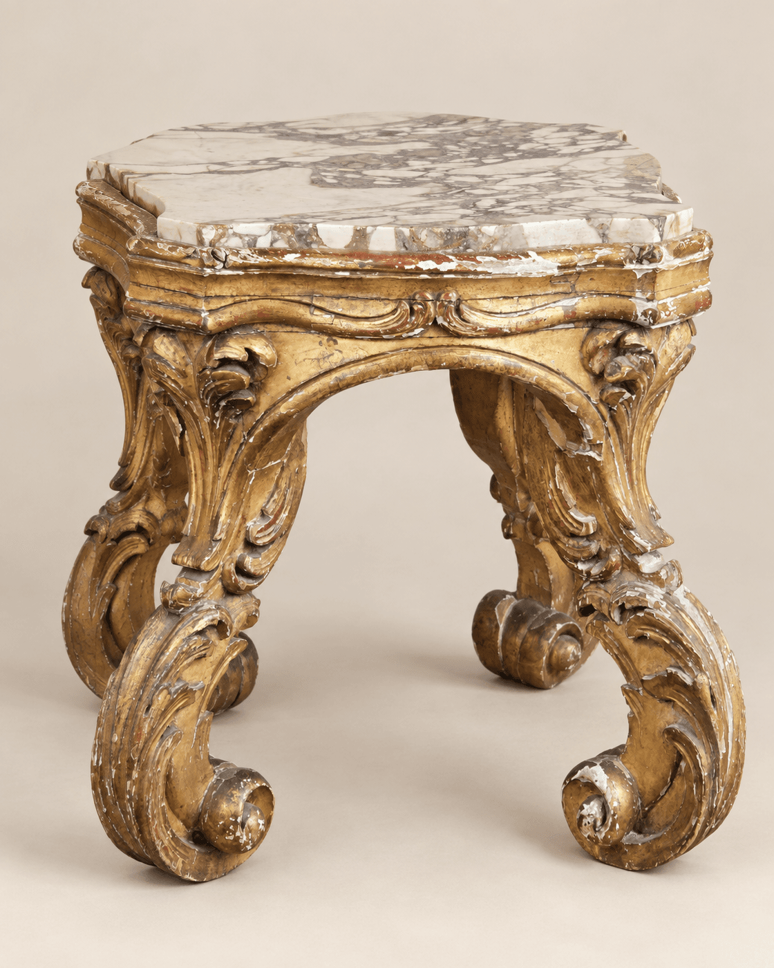 Socle en bois doré et marbre, Italie début 19th — vue studio reconstituée et illustrative