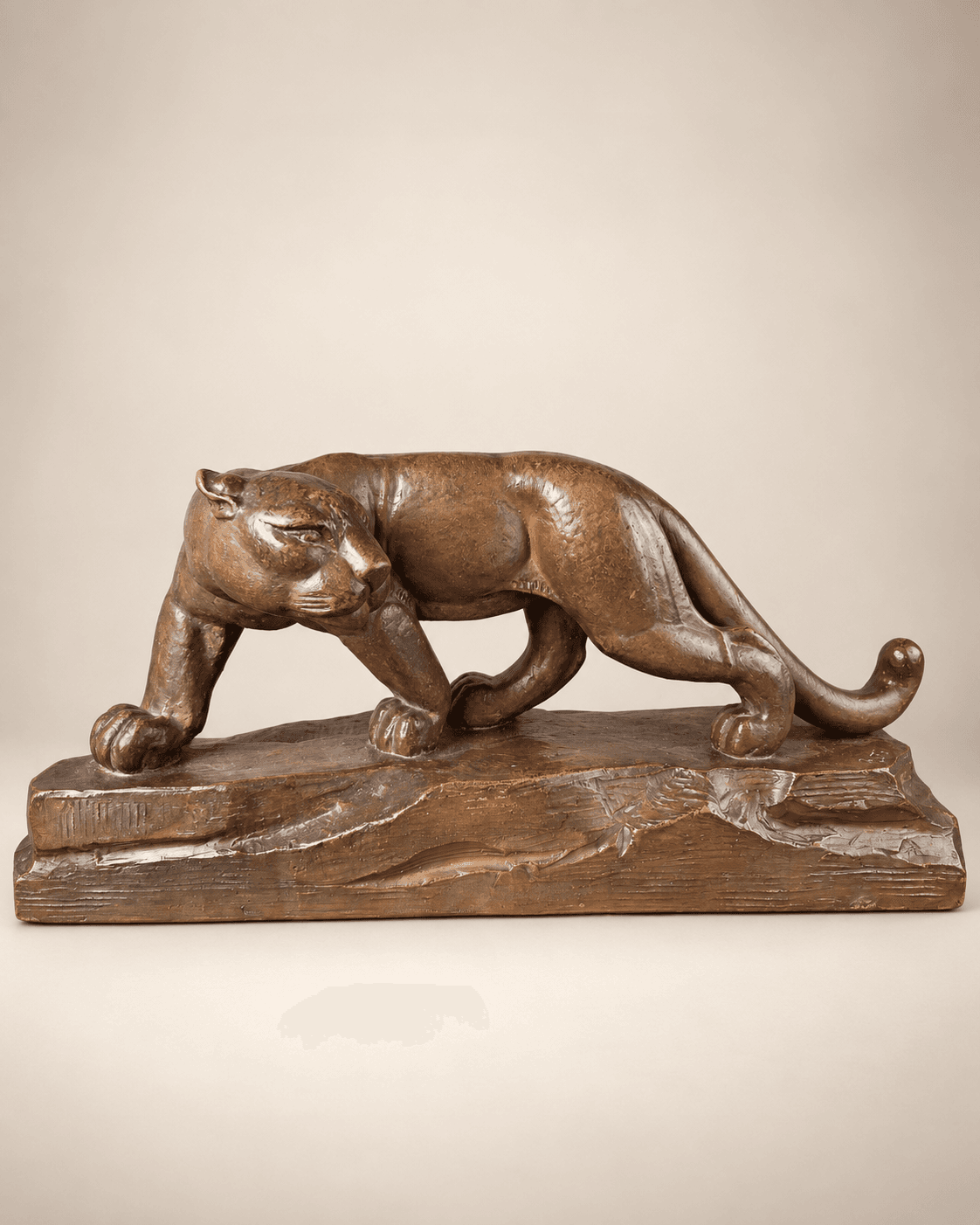 Rioto, artiste Italien établi à Paris, "Panther" en terre cuite vers 1945