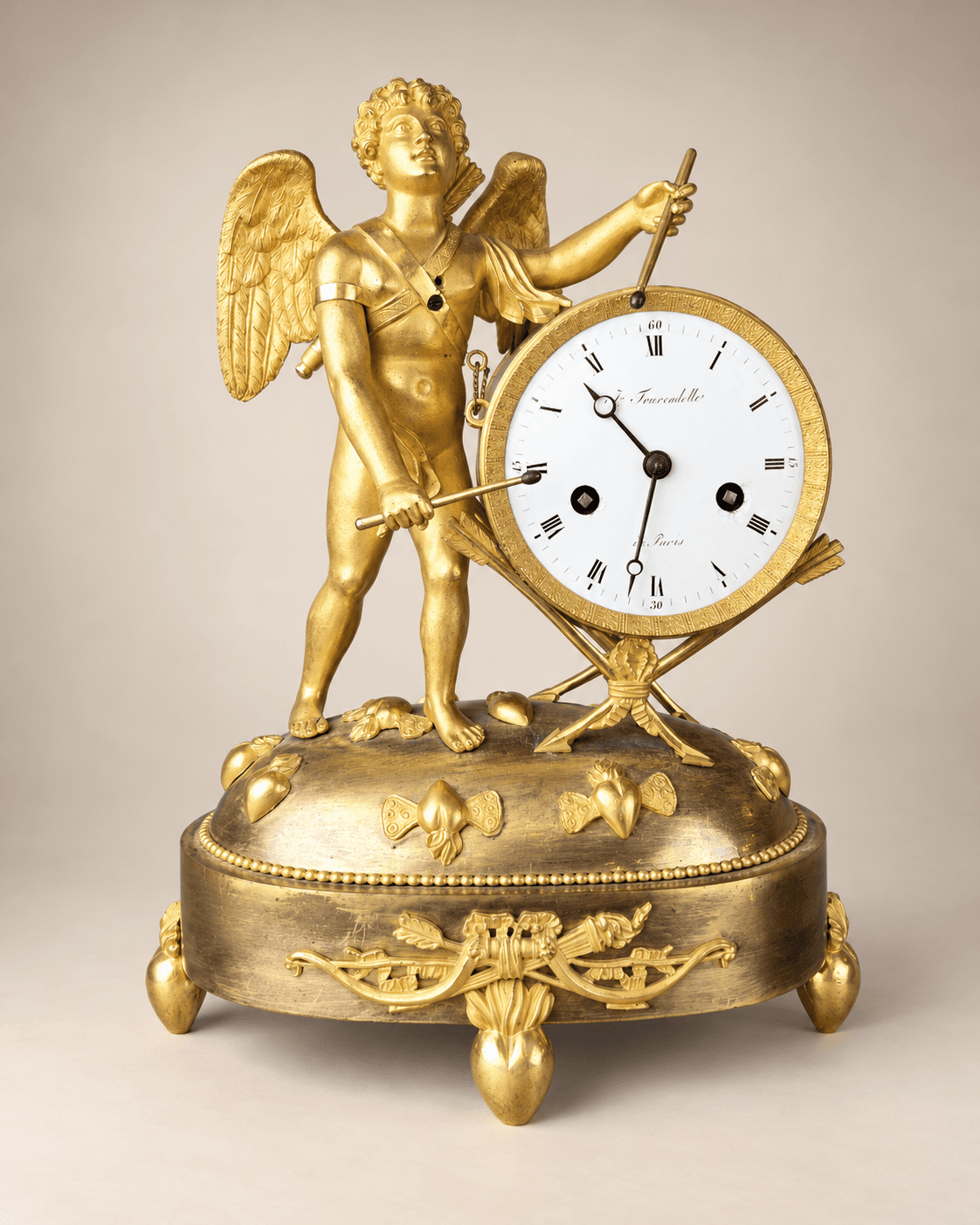 Pendule de cheminée Empire en bronze doré, XIXe