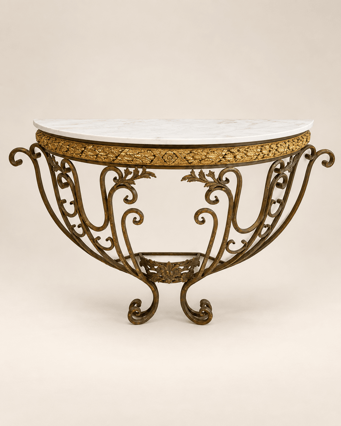 Console demi-lune en fer forgé et tablette de marbre