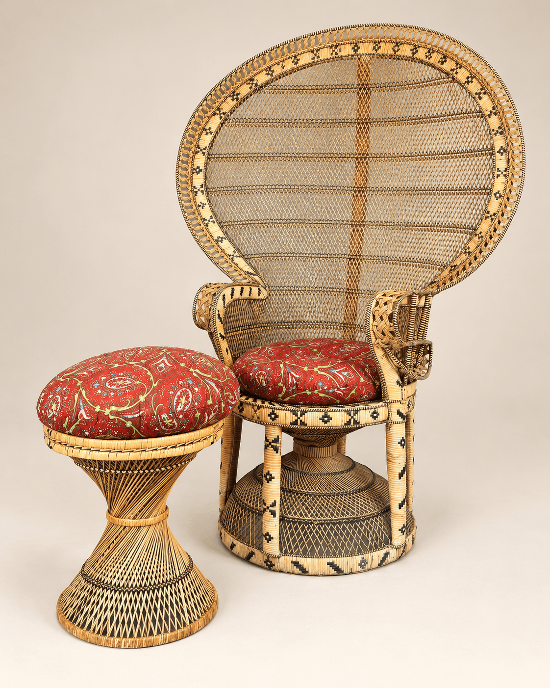 Fauteuil paon Emmanuelle avec ottoman, circa 1970