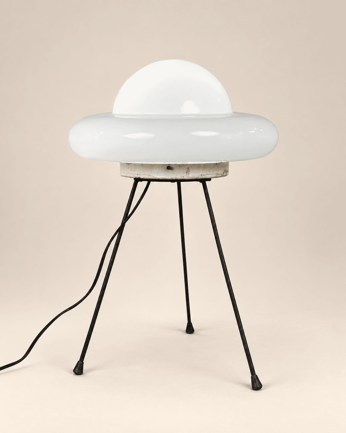 Lampe vintage en opaline blanche